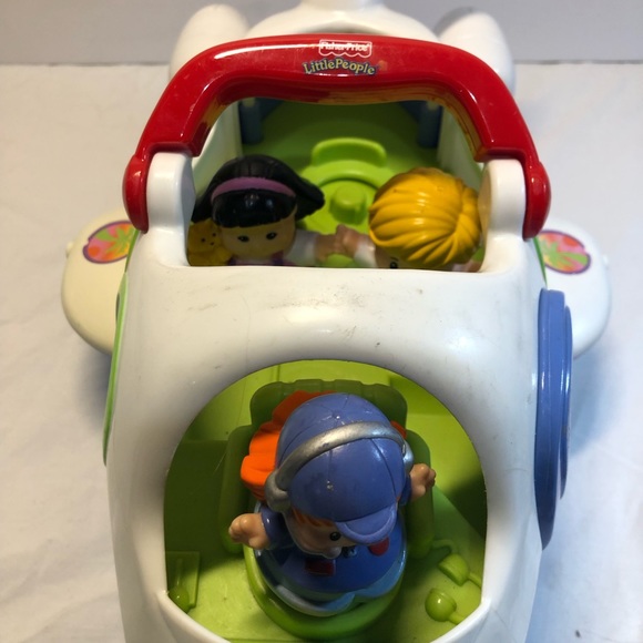 Fisher Price Little People Jet makes sounds Tested with 3 figures - Picture 9 of 12